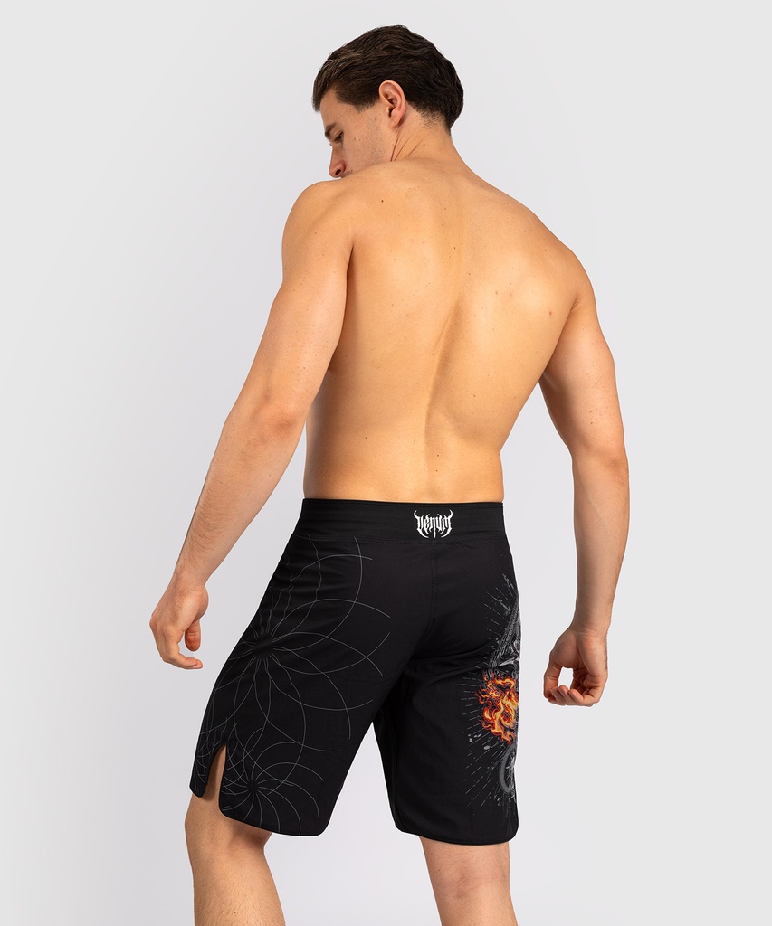 Venum Fight Shorts Gladiator 5.0, Schwarz-Silber 3