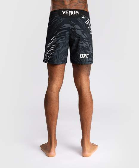 Venum Fight Shorts UFC Fusion Authentic Fight Night Short Fit, Schwarz 3