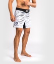 Venum Fight Shorts UFC Fusion  Authentic Fight Night Short Fit, Weiß 3