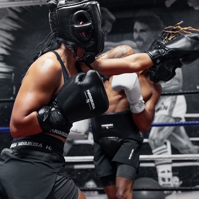 Hayabusa Boxhandschuhe Pro Sparring mit Schnürung, Schwarz