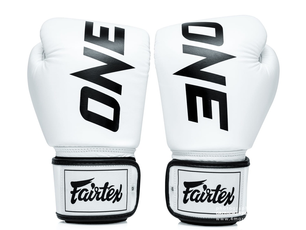 Fairtex Boxhandschuhe ONE X ONE Championship, Weiß