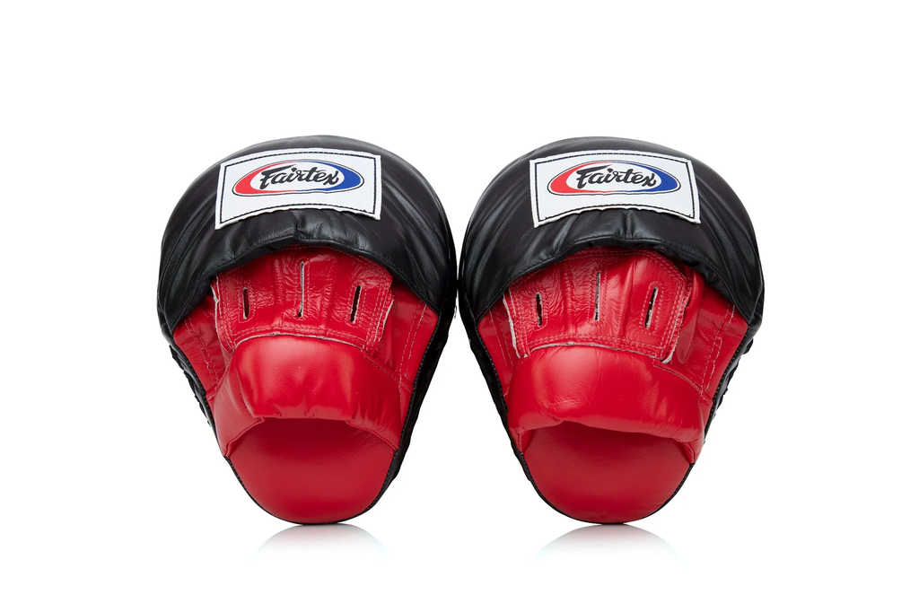 Fairtex Boxpratzen Ultimate Contoured FMV9, Schwarz-Rot