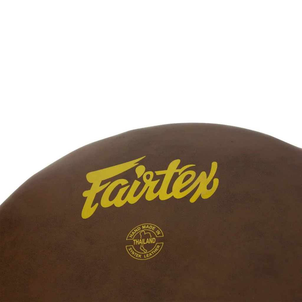 Fairtex Punch Shield Round 38x13cm, Braun