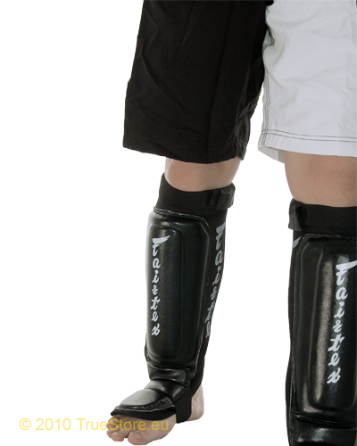 Fairtex Schienbeinschoner MMA SP6, Schwarz