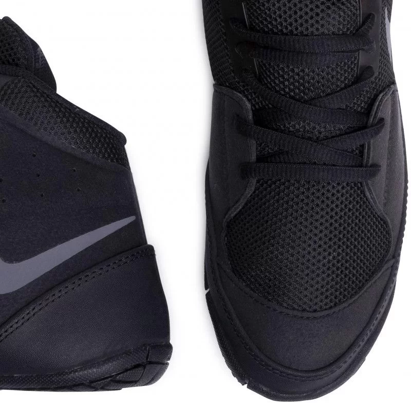Nike Ringerschuhe Fury, Schwarz-Silber