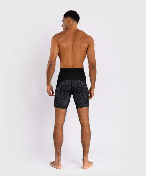 Venum Compression Shorts X Topuria Unmatched Edition, Schwarz-Gold 4