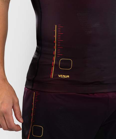 Venum Rash Guard Tactical XT, Schwarz-Burgundrot-Gold 6