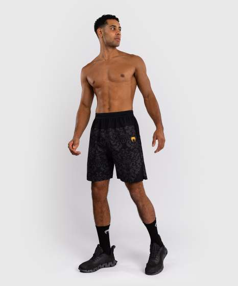 Venum Training Shorts X Topuria Unmatched Edition, Schwarz-Gold 2