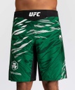 Venum Fight Shorts UFC Fusion Authentic Fight Night Long Fit, Grün 4
