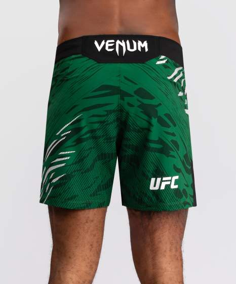 Venum Fight Shorts UFC Fusion Authentic Fight Night Short Fit, Grün 5