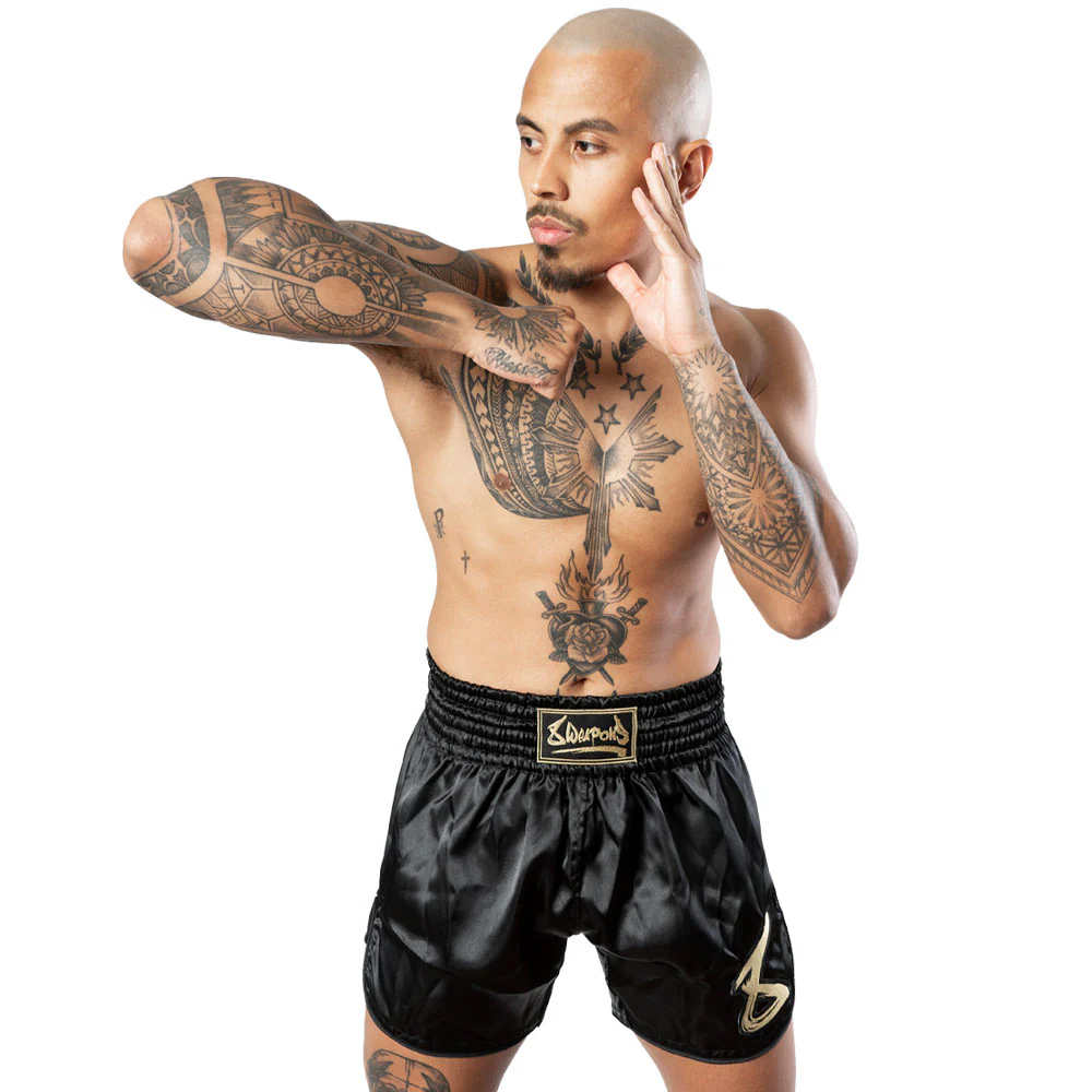 8Weapons Muay Thai Shorts Strike, Schwarz-Gold