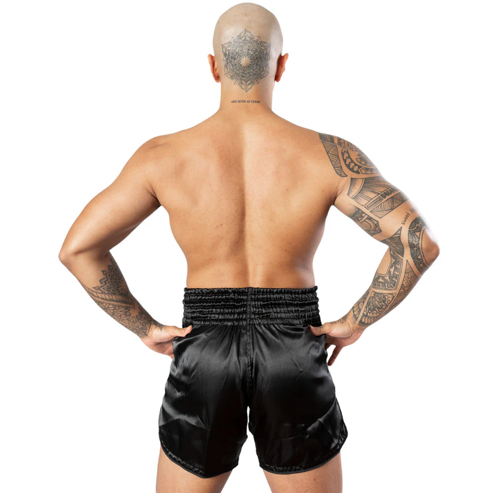 8Weapons Muay Thai Shorts Strike, Schwarz-Gold