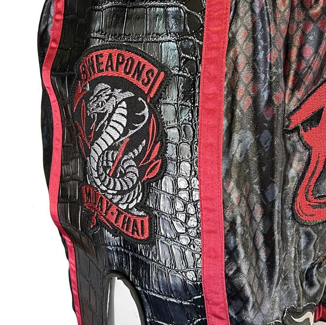 8Weapons Muay Thai Shorts Snake 4